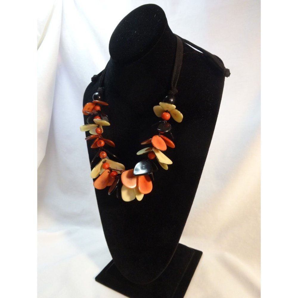 Stunning Acrylic Peach Cream Black Petal Beads Leather Cord adjustable via Slide - Picture 3 of 7